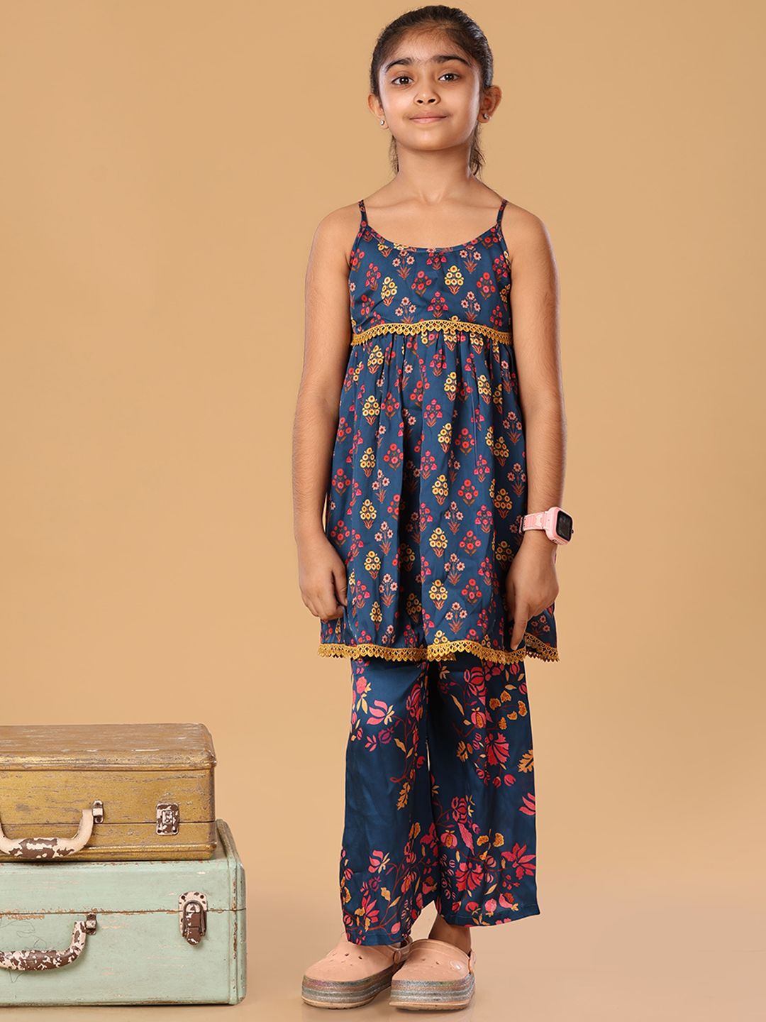The Mini Trunk Girls Floral Printed Kurta with Trousers-picture-12