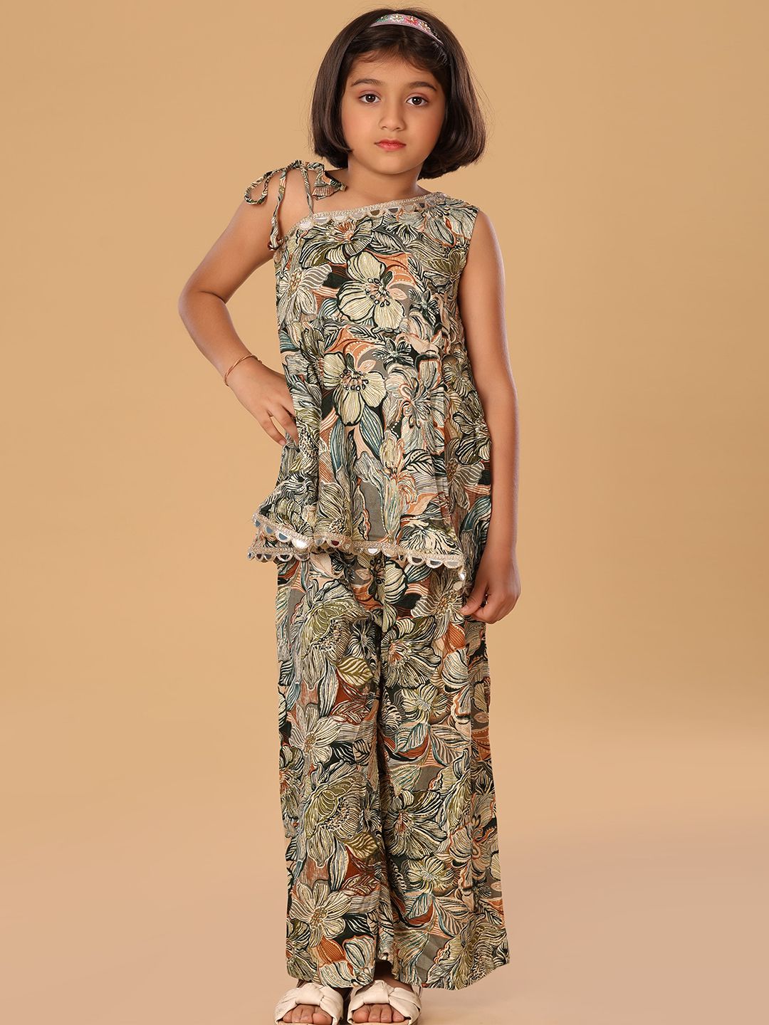 The Mini Trunk Girls Floral Printed Mirror Work Regular Kurta with Trousers-picture-23