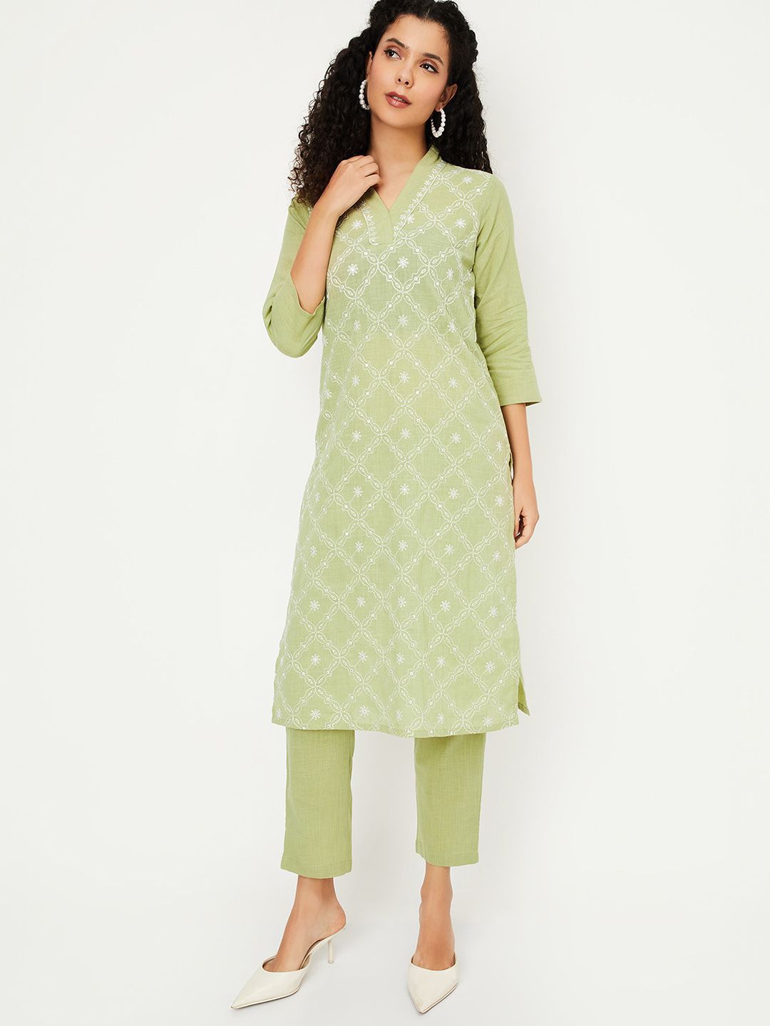 max Ethnic Motifs Embroidered V-Neck Straight Kurta With Trousers