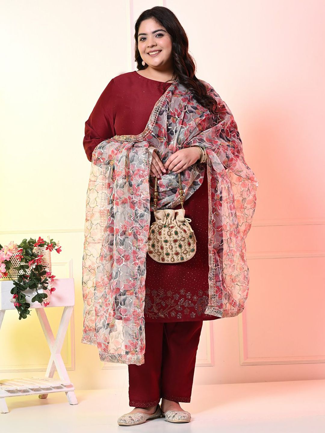 PrettyPlus by Desinoor.com Embroidered Sequinned Organza Dupatta-picture-25