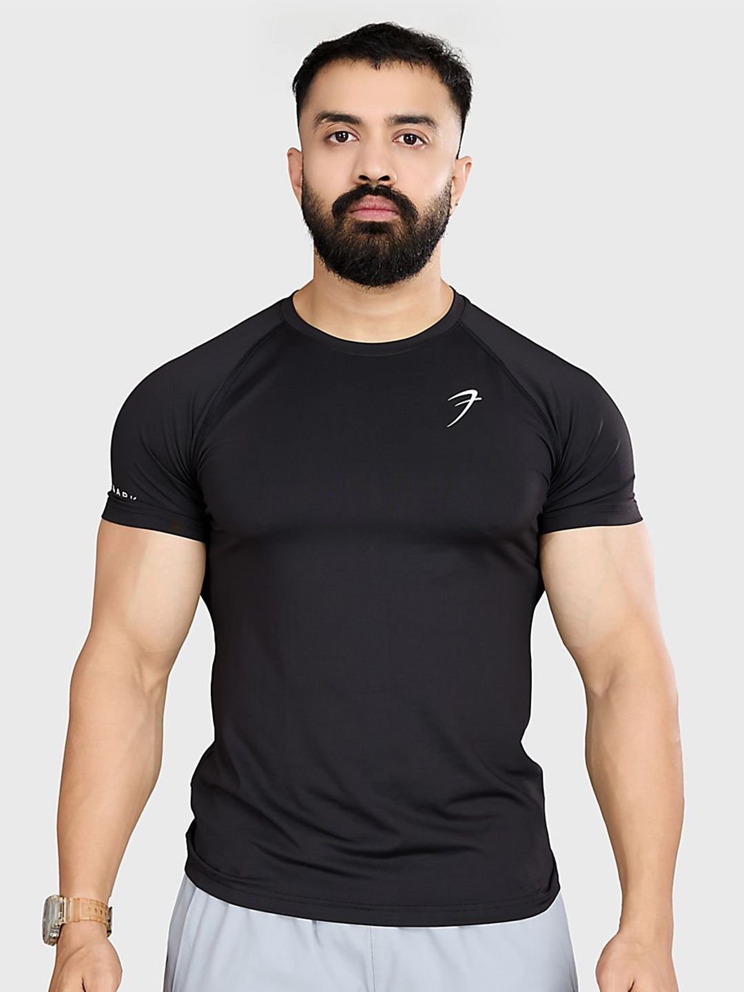 FUAARK Men Solid Round Neck Slim Fit T-shirt-picture-19