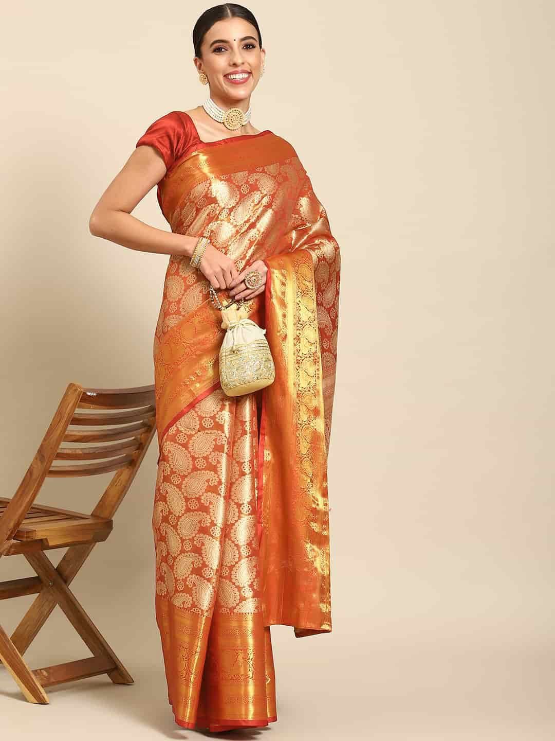 DIVASTRI Woven Design Zari Brocade Banarasi Silk Saree-picture-39