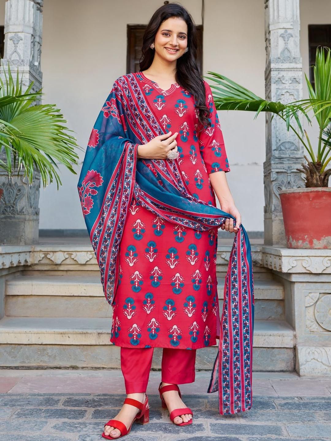 SZN Women Ethnic Motifs Printed Kurta with Trousers & With Dupatta