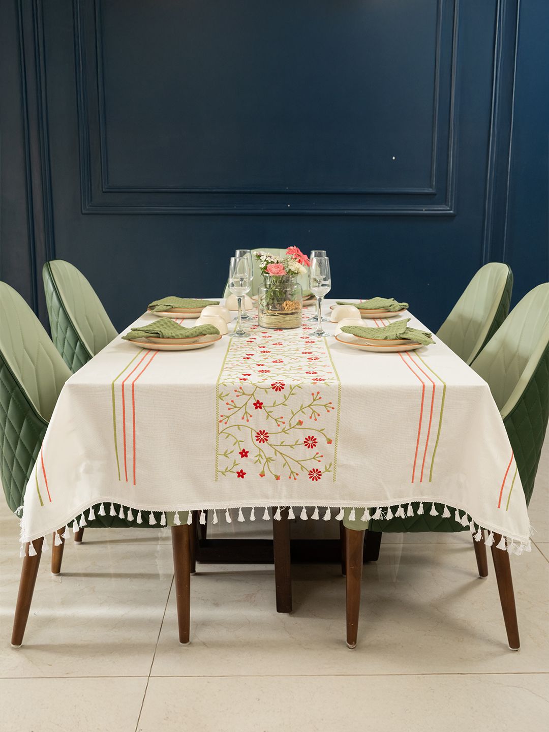 URBAN SPACE White Floral Anti-Slip Cotton 4-Seater Table Cover with Embroidered details-picture-44