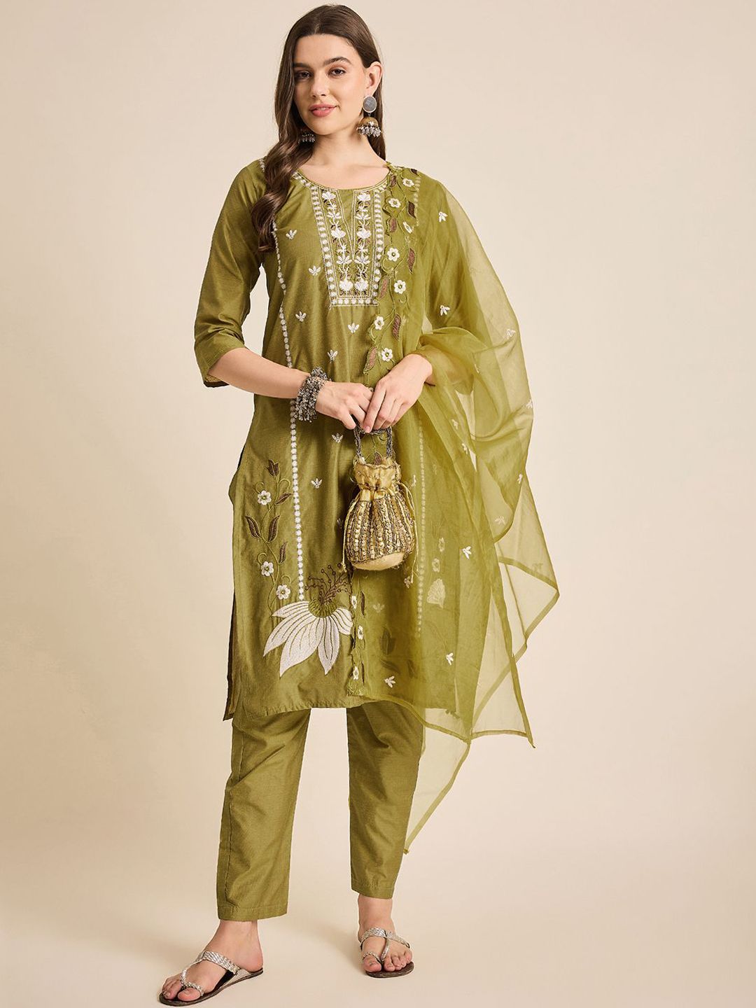 Anouk Rustic Women Floral Embroidered Thread Work Kurta with Trousers & Dupatta