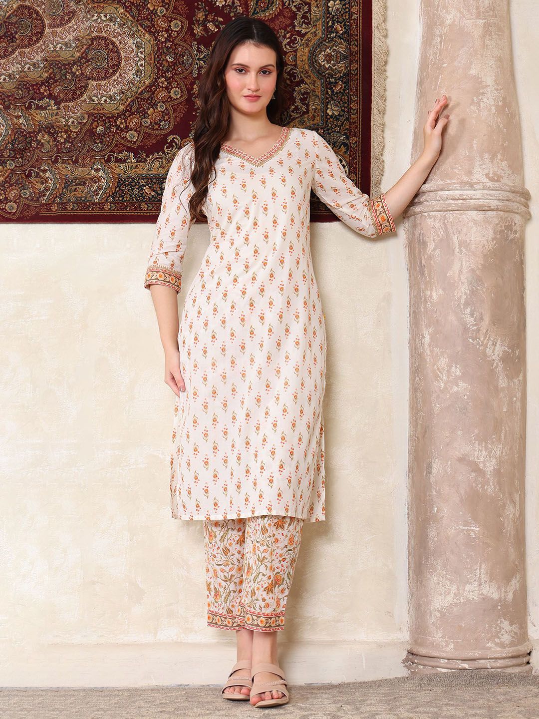 AURELIA Women Floral Printed Cotton Kurta with Trousers-picture-10