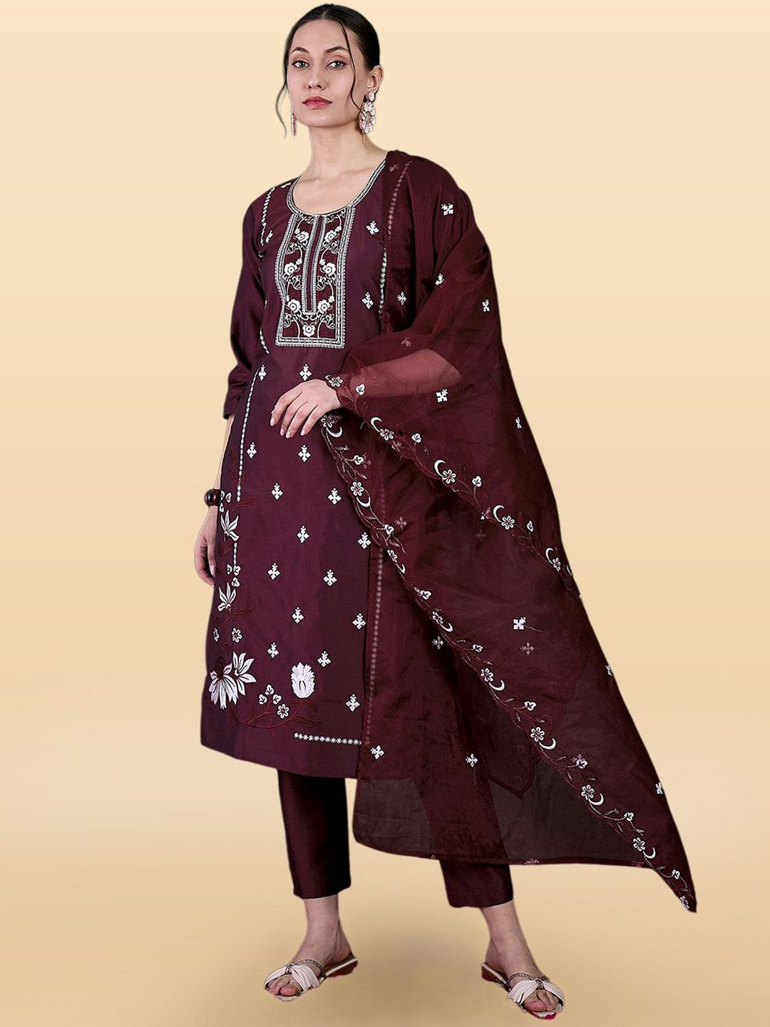 Anouk Rustic Women Floral Embroidered Thread Work Kurta with Trousers & With Dupatta