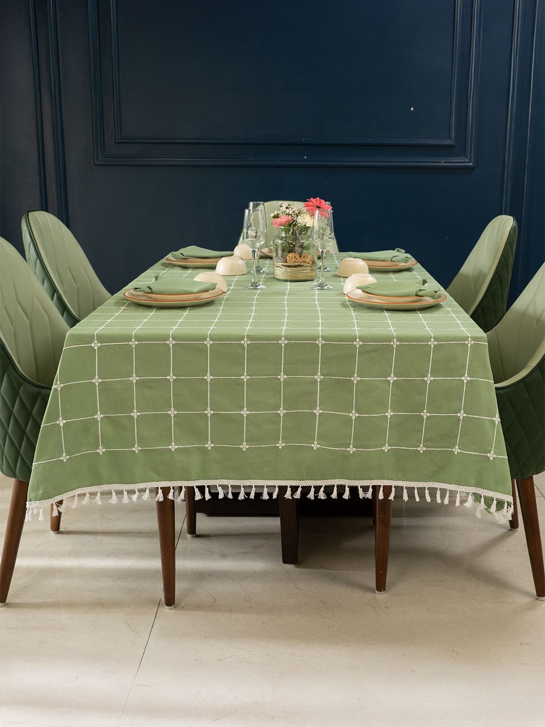 URBAN SPACE Green & White Printed Embroidered Cotton Anti-Slip 6-Seater Table Cover