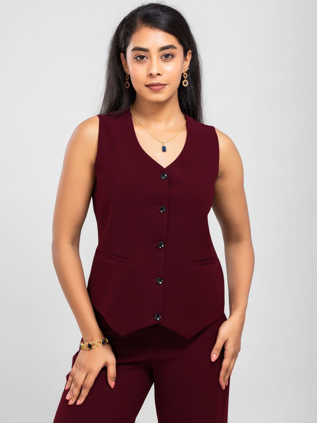 D'Almirah V-Neck Slim-Fit Waistcoat-picture-19