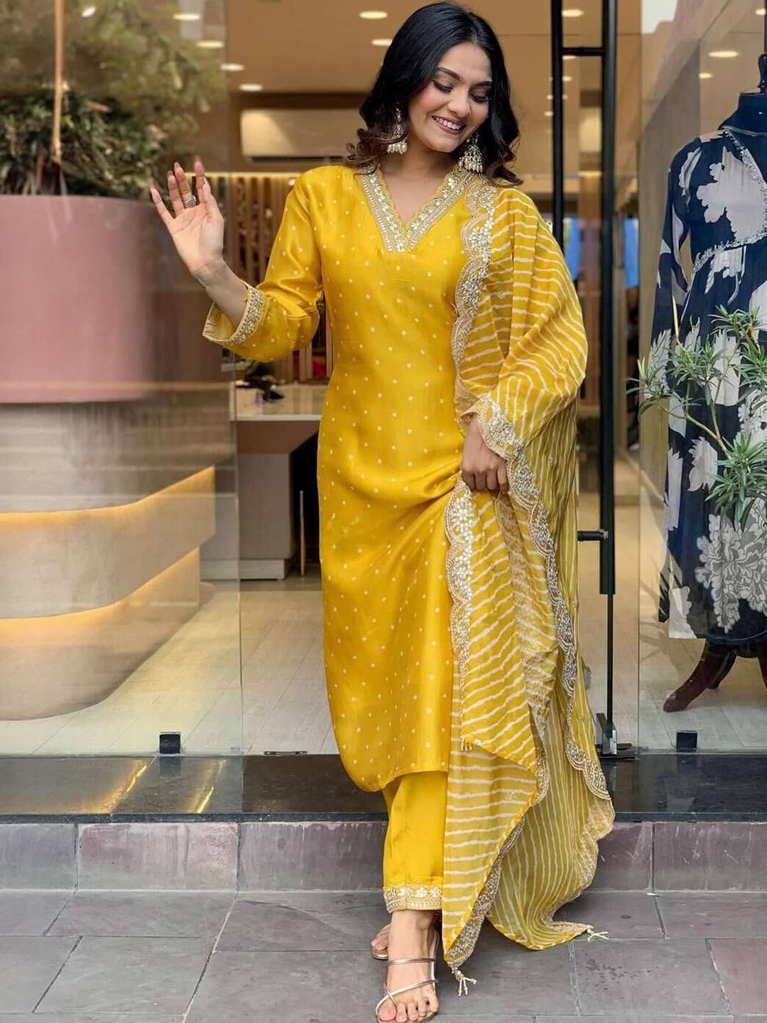 SUPPAR SLEAVE Women Chanderi Silk Kurta Sets