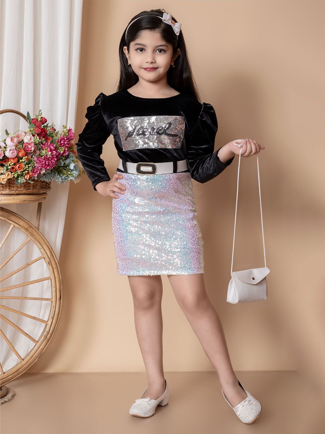 SPAMitude Girls Embellished Puff Sleeve Velvet Bodycon Dress-picture-48
