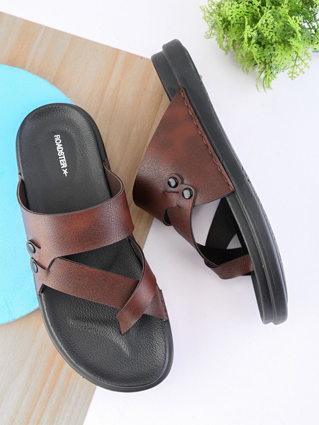 The Roadster Lifestyle Co Men One Toe Comfort Sandals-picture-16