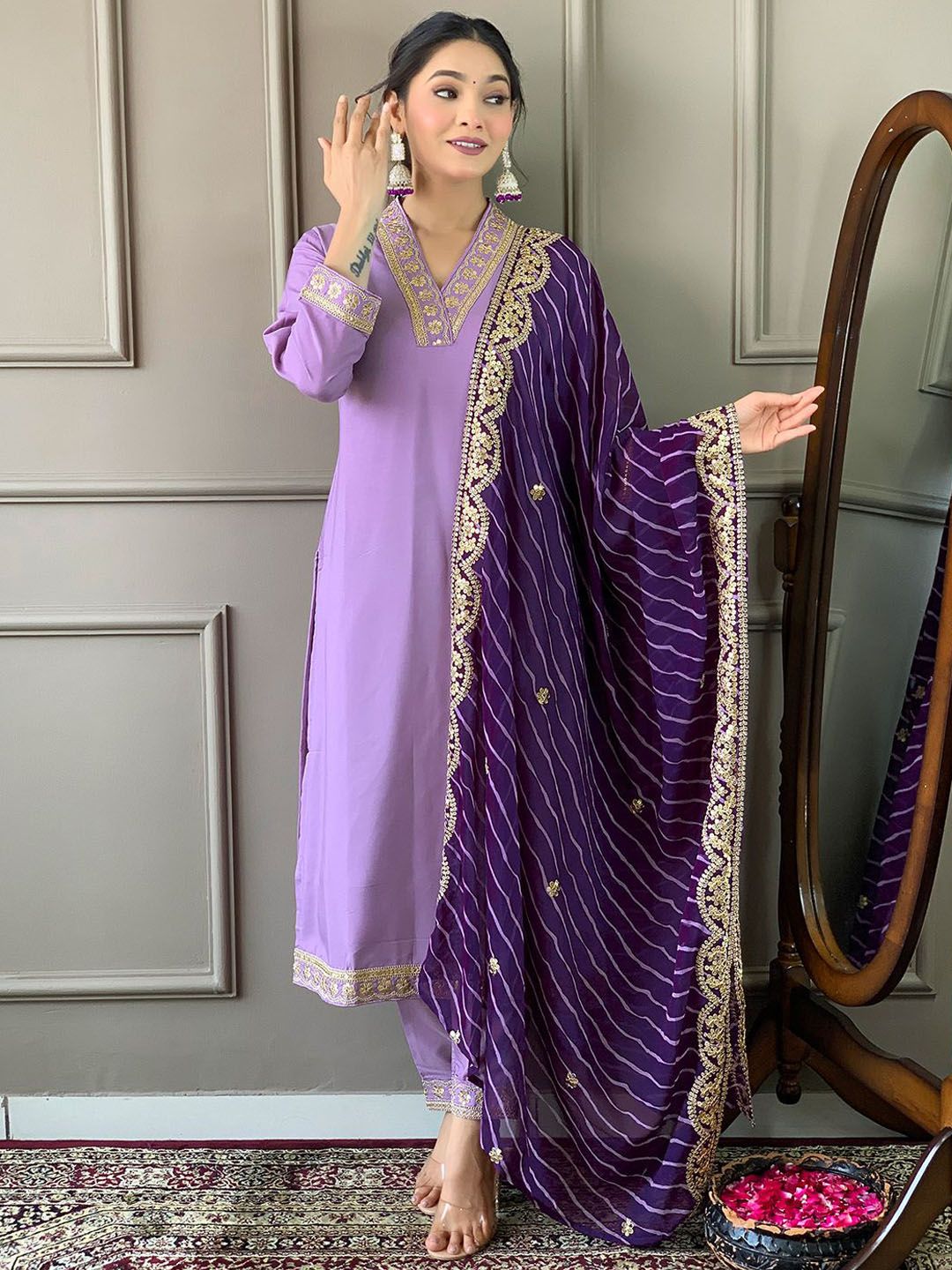 CANBIA Women Floral Embroidered Kurta with Trousers & Dupatta