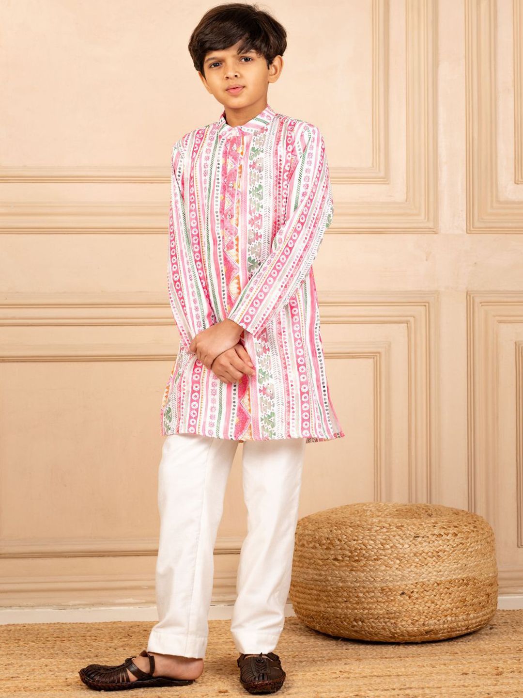 Jilmil Boys Printed Regular Kurta with Trousers-picture-23