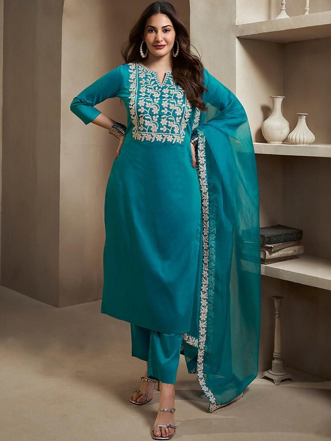 BROYAAR SHOP Women Pure Silk Kurta Sets