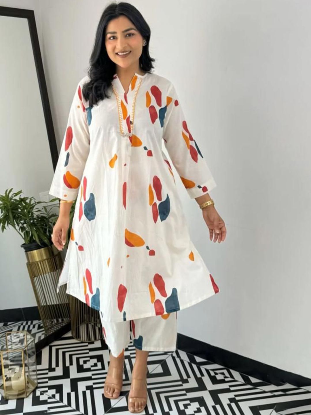 HETVI CREATION Women Printed Regular Kurta with Trousers