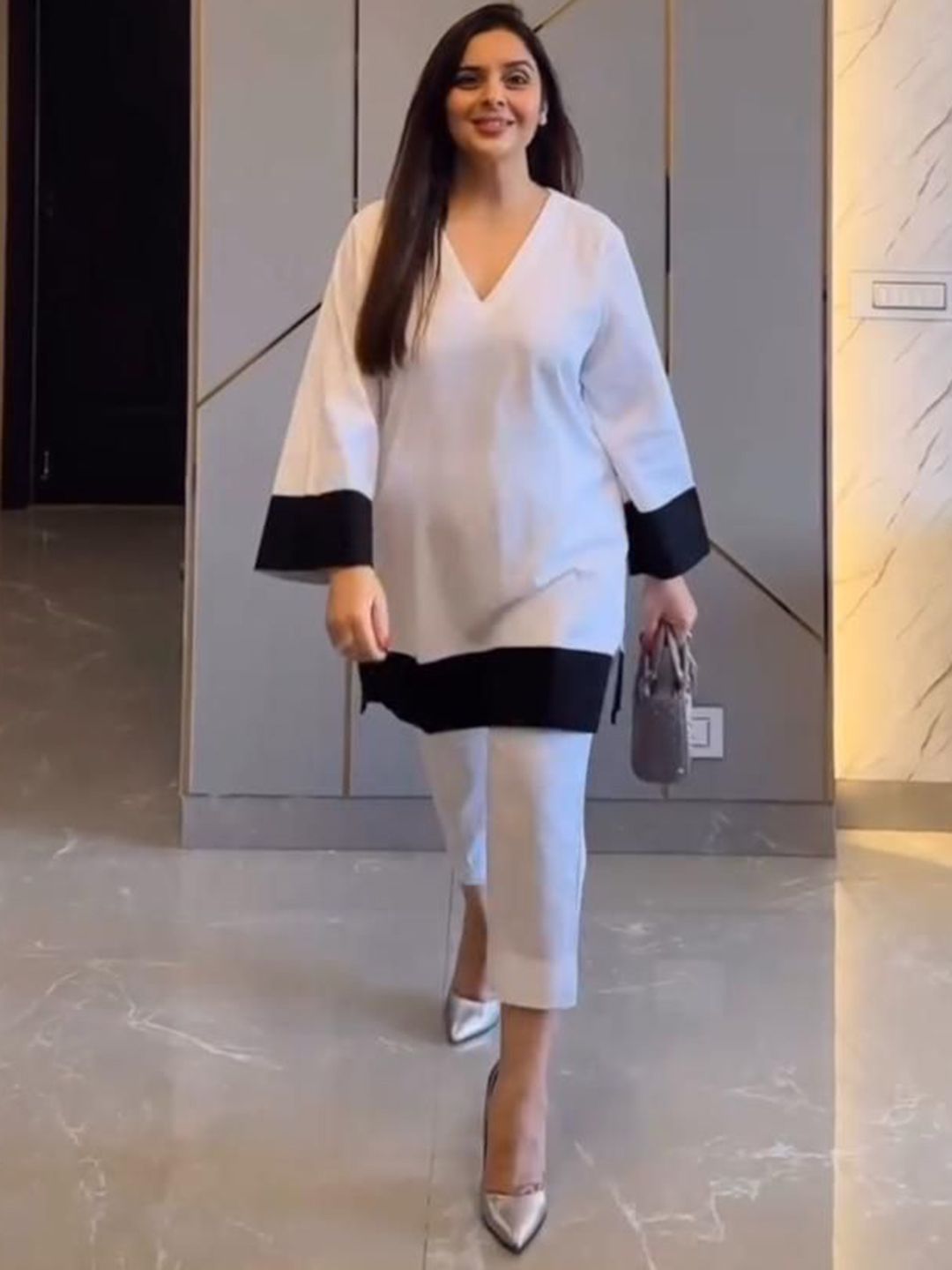 HETVI CREATION Women Colourblocked Kurta with Trousers