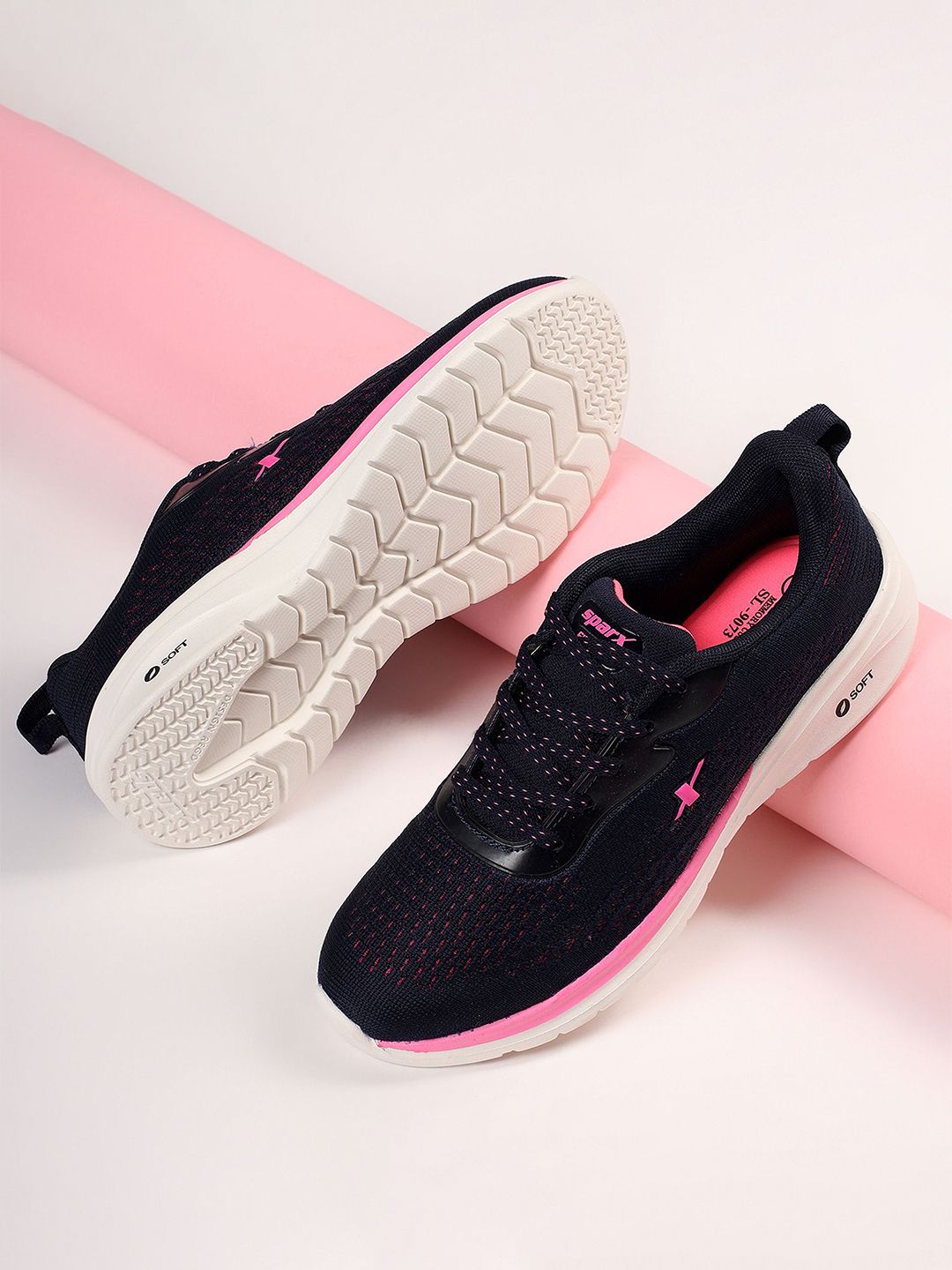 Sparx Women Mesh Training or Gym Shoes-picture-21