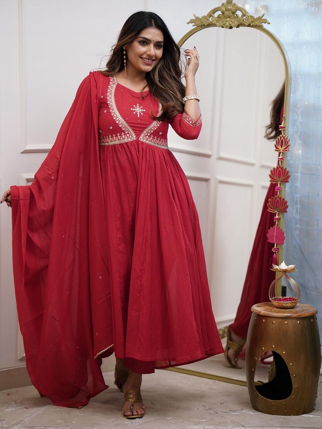 CaniBani Women Cotton Blend Kurta Sets