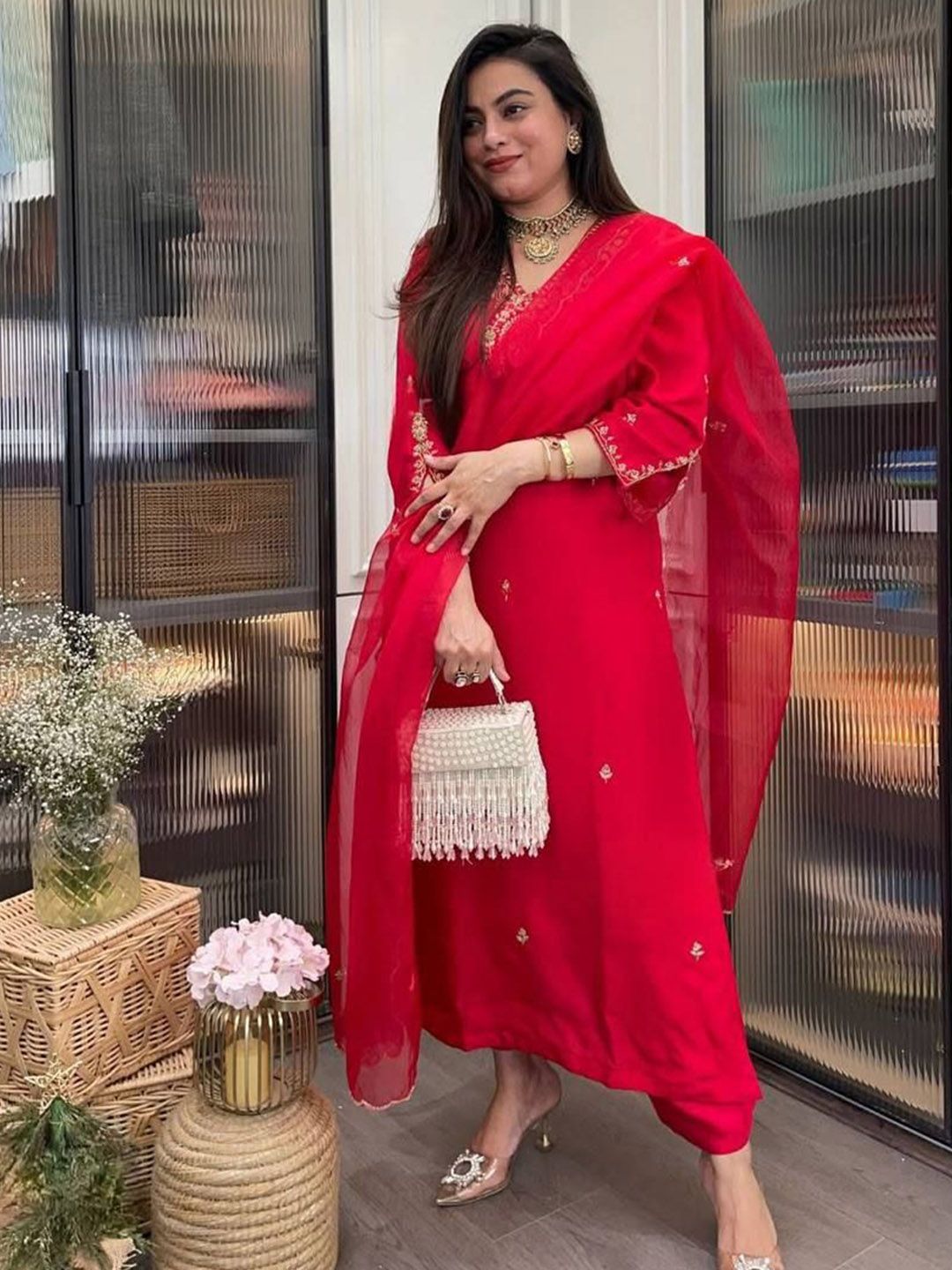 Siya Fashion Women Floral Embroidered Kurta with Trousers & Dupatta