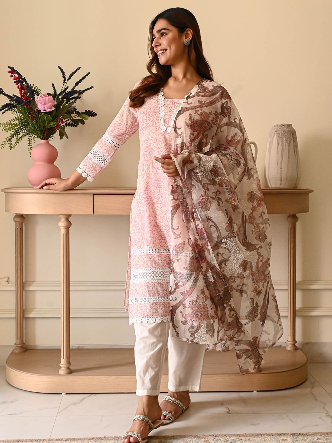 Bunaai Tarini Floral Printed Square Neck Straight Kurta With Trousers & Dupatta