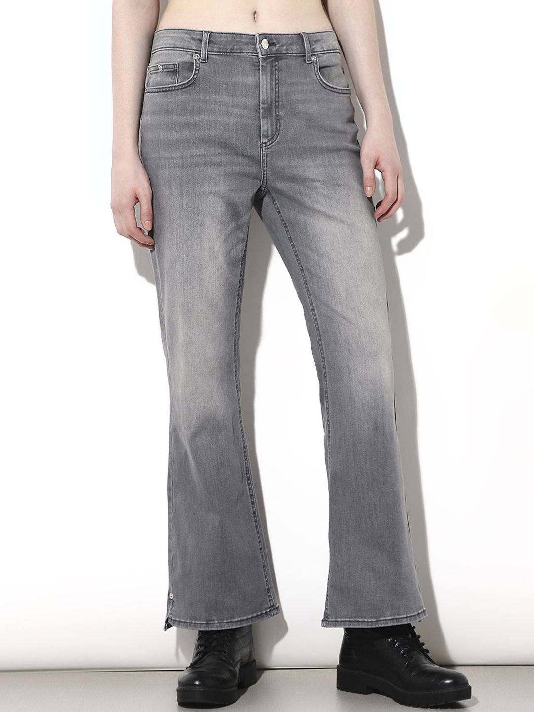 ONLY Women Flared Mid-Rise Low Distress Light Fade Stretchable Jeans-picture-14