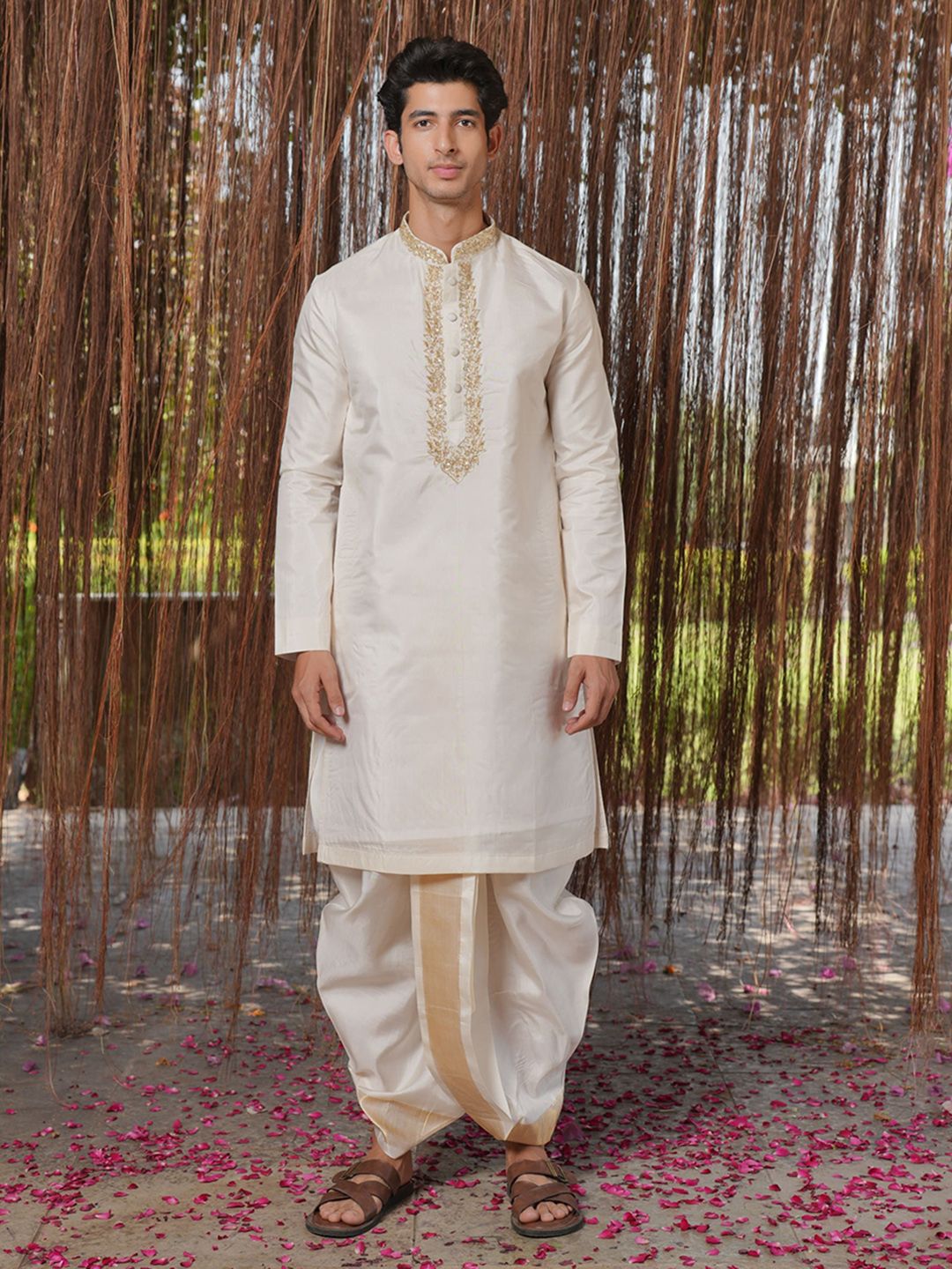 HILO DESIGN Kanjivaram Yoke Design Mandarin Collar Pure Silk Kurta & Dhoti Pants-picture-34
