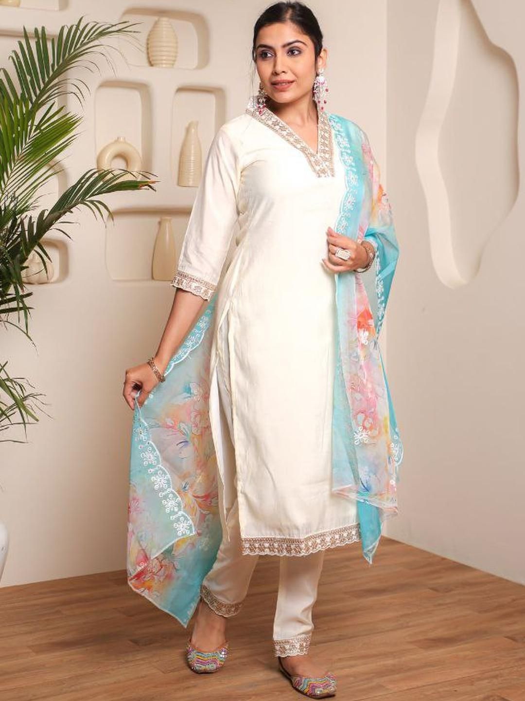 CaniBani Women Chanderi Silk Kurta Sets