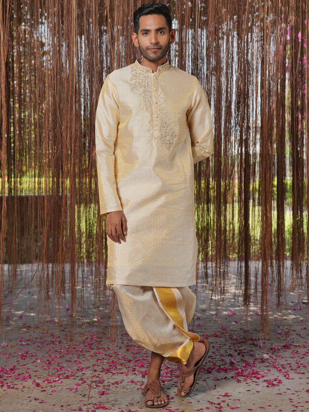 HILO DESIGN Men Ethnic Motifs Embroidered Pure Silk Kurta with Dhoti Pants & With Dupatta-picture-22
