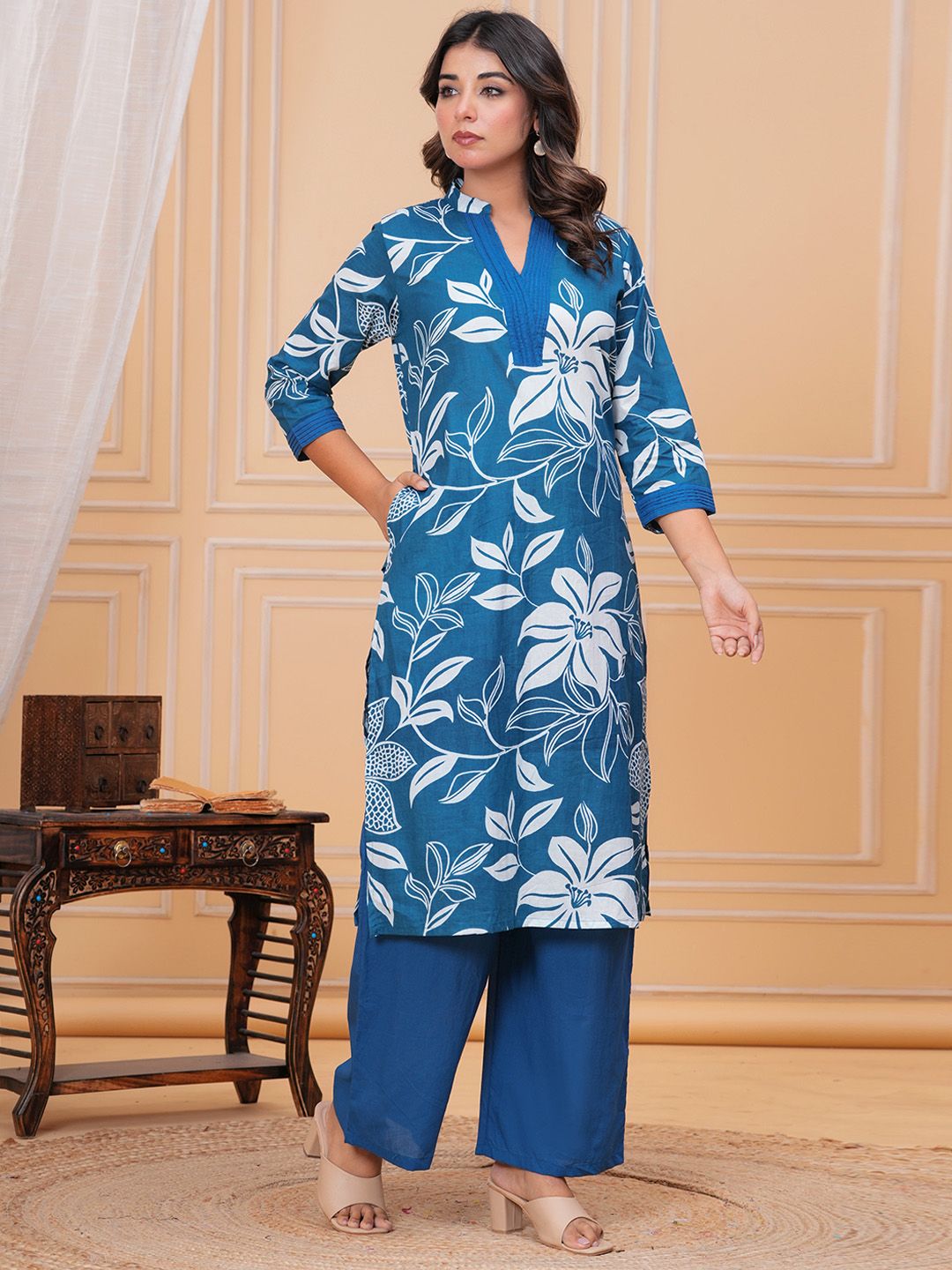 Bunkari Floral Printed Mandarin Collar Pure Cotton Straight Kurta With Palazzo