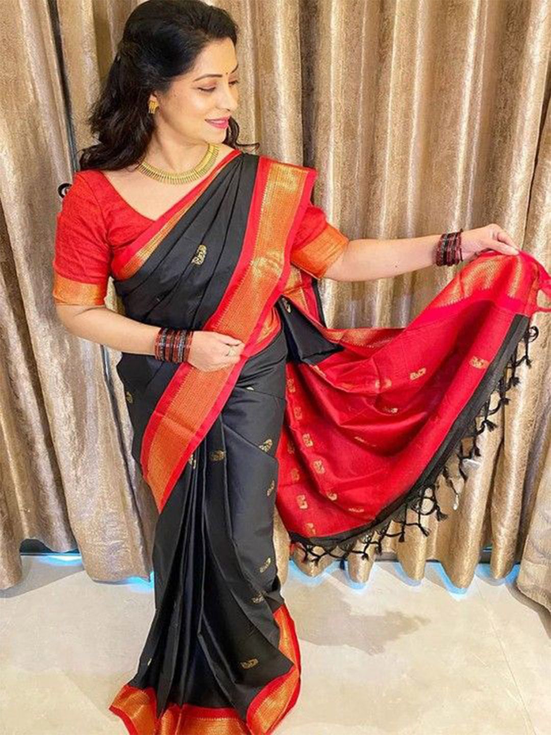 A S CREATION Woven Design Zari Pure Silk Kanjeevaram Saree-picture-36
