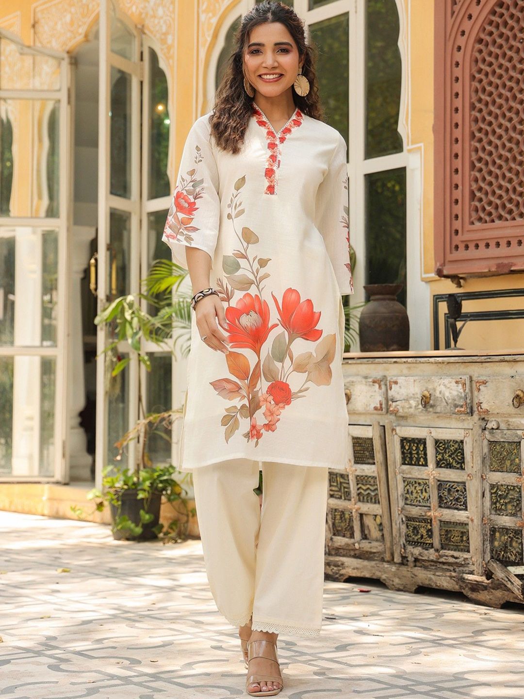 AUTUMN LANE Vastramaya Raffles Women Floral Printed Pure Cotton Kurta with Trousers