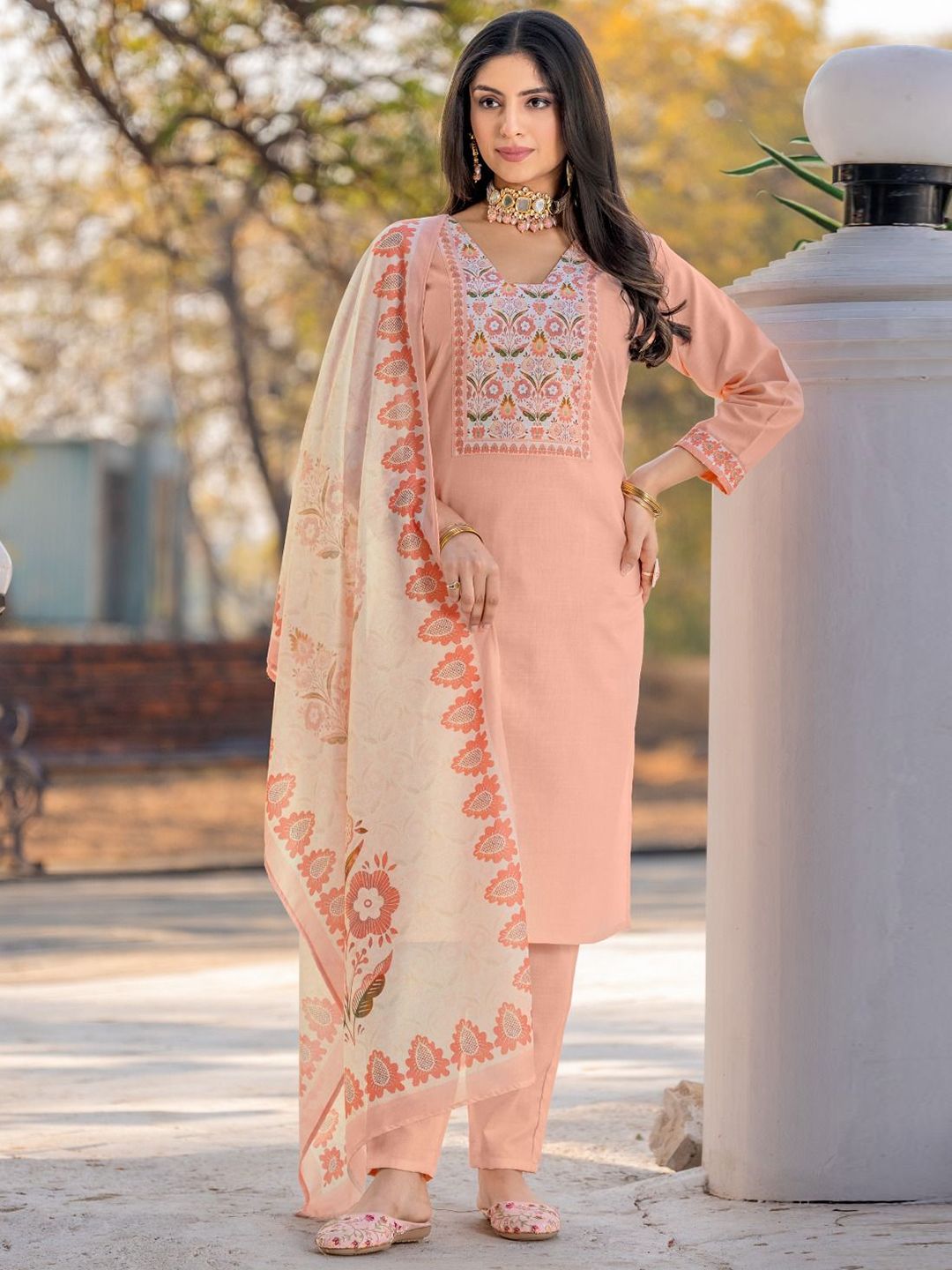 Moda Rapido Floral Embroidered V-Neck Thread Work Straight Kurta With Trousers And Dupatta
