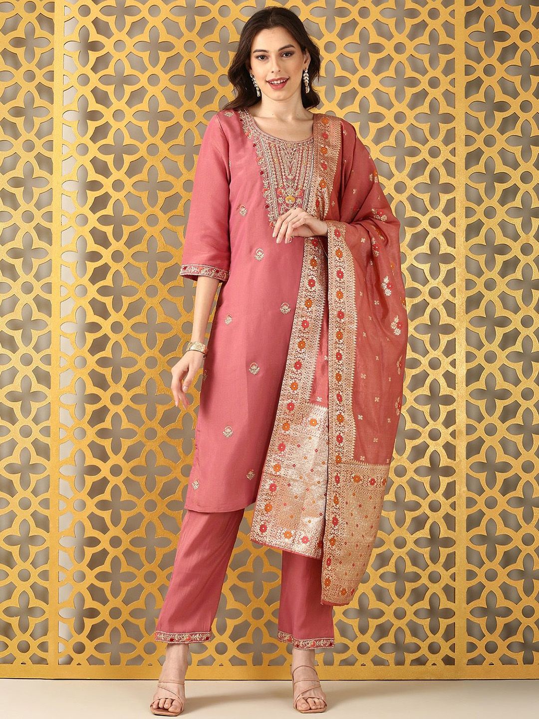 Anouk Women Floral Embroidered Regular Thread Work  Kurta Trousers With Dupatta