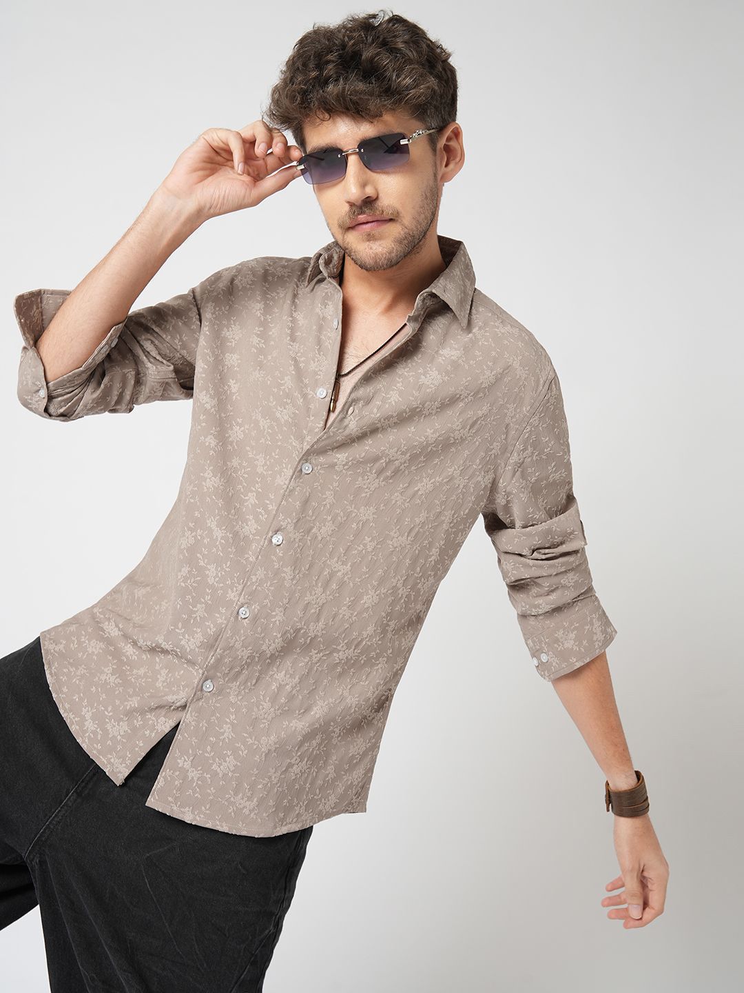 VASTRADO Men Classic Slim Fit Floral Printed Spread Collar Casual Shirt-picture-23