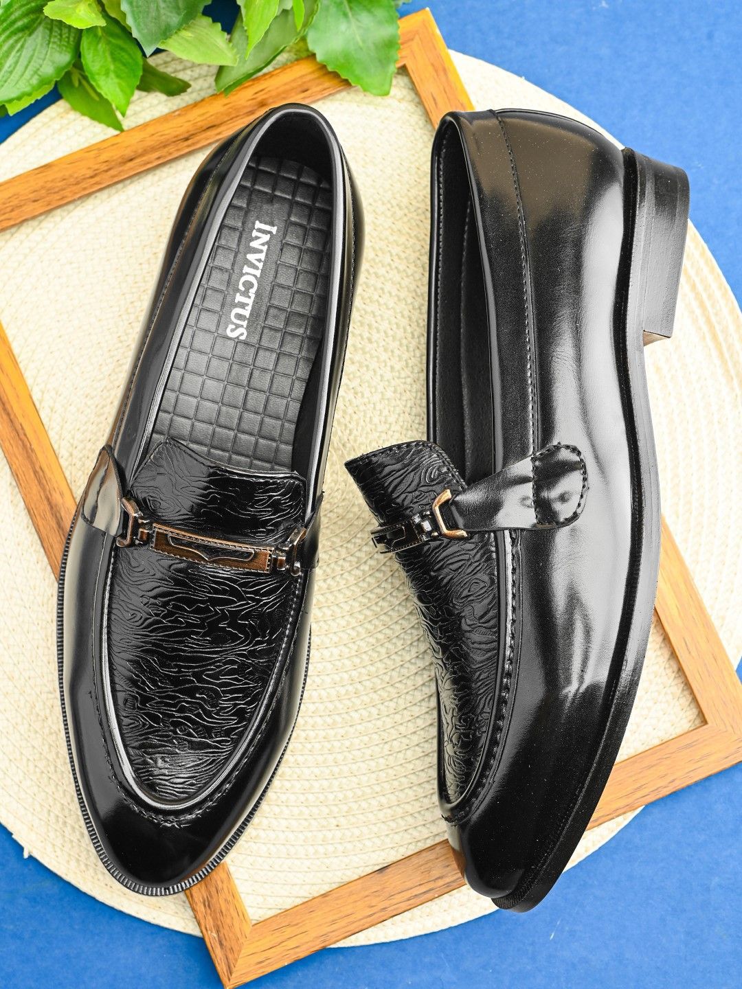 INVICTUS Men Textured Formal Slip-On Loafers-image-23