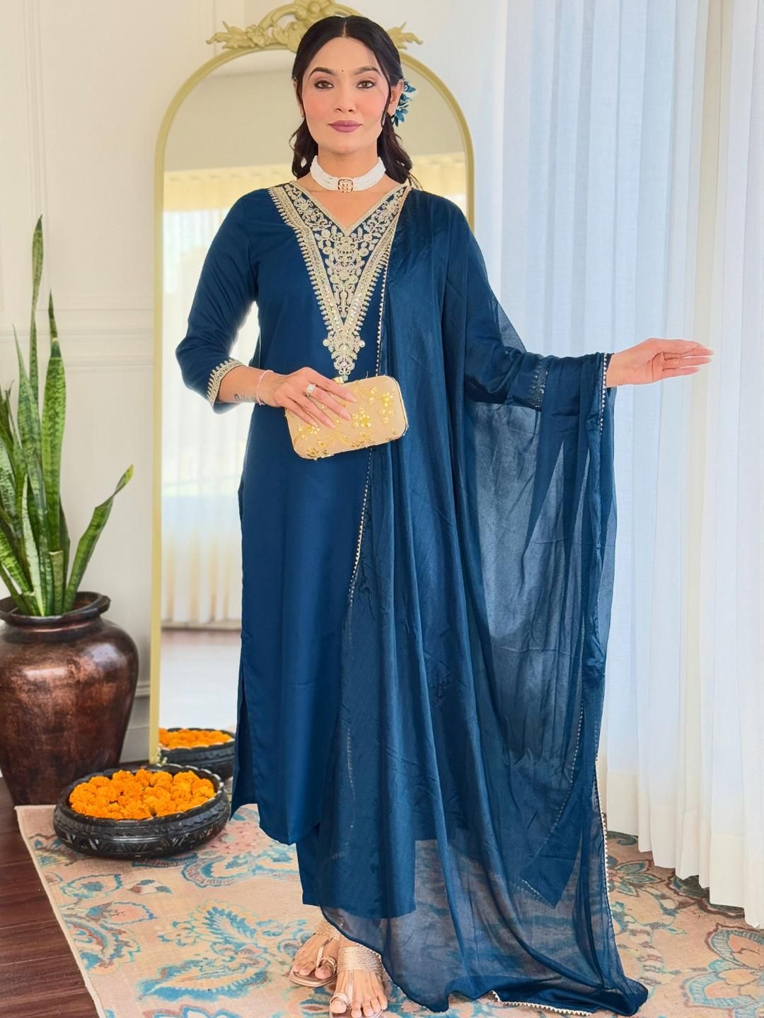 URMIR FASHION Blue Viscose Rayon Kurta Sets