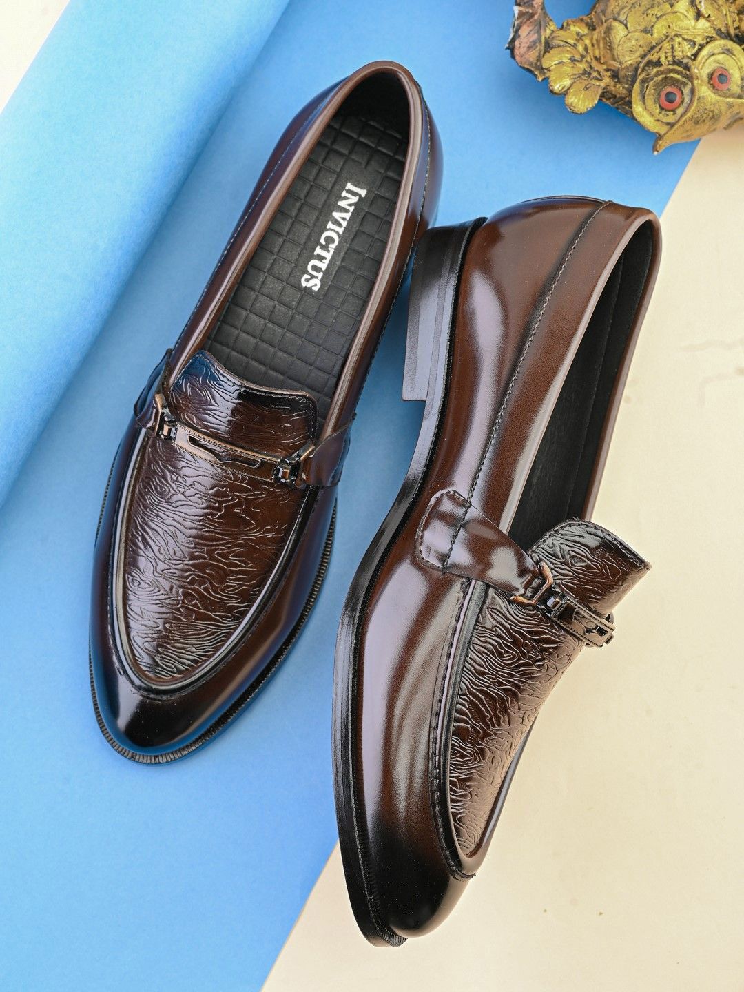 INVICTUS Men Textured Formal Slip-On Loafers-image-19