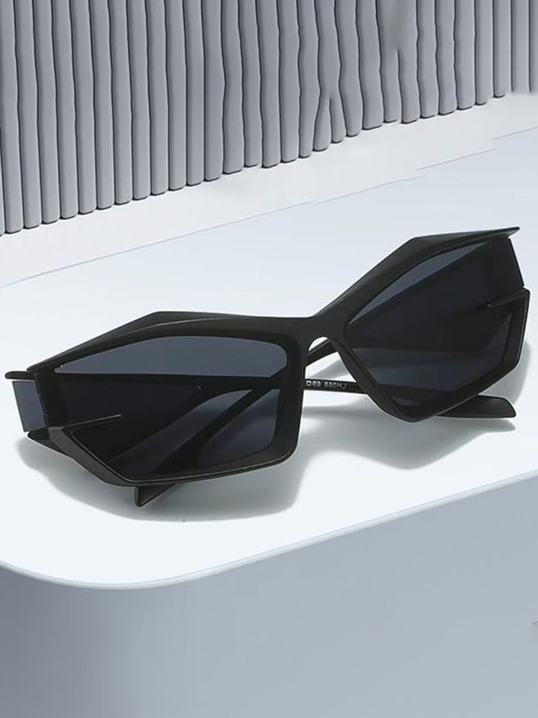 AUGEN Unisex Black Lens & Black Cateye Sunglasses with-picture-39