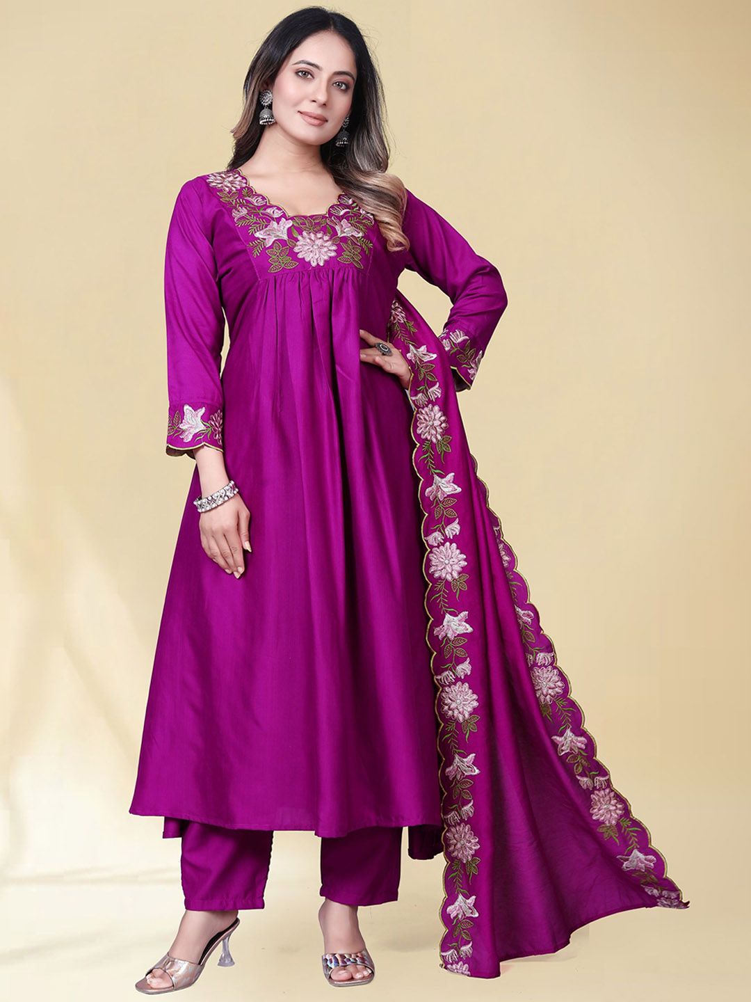 Anouk Women Floral Printed Kurta with Trousers & Dupatta