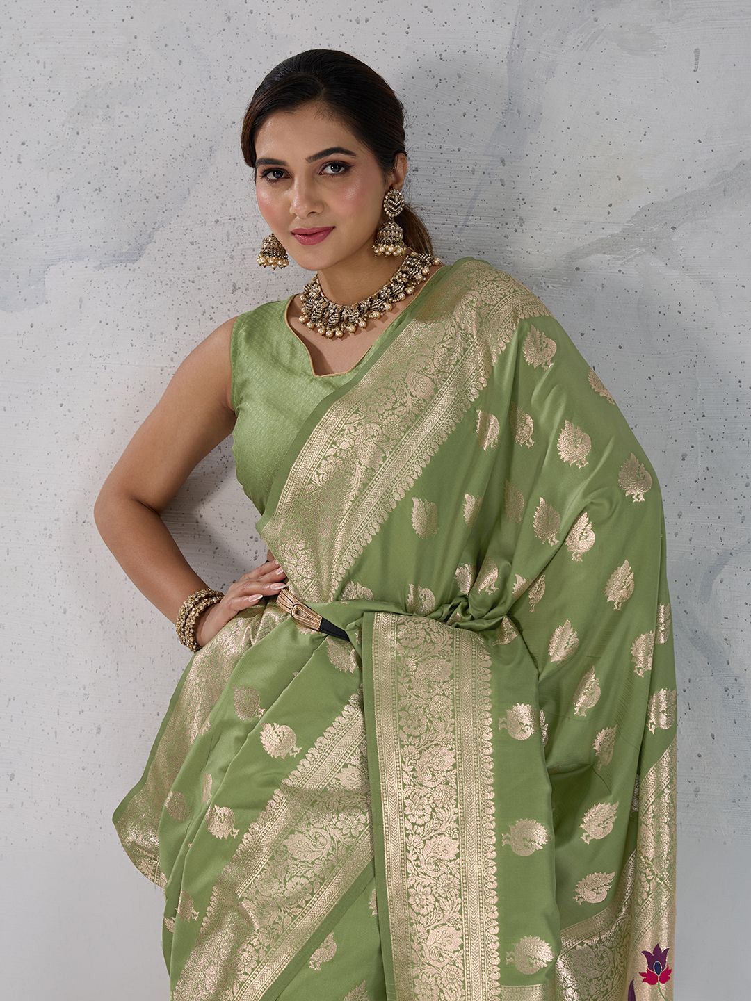 PBS PRINTS Floral Woven Design Zari Banarasi Saree With Blouse Piece-picture-27