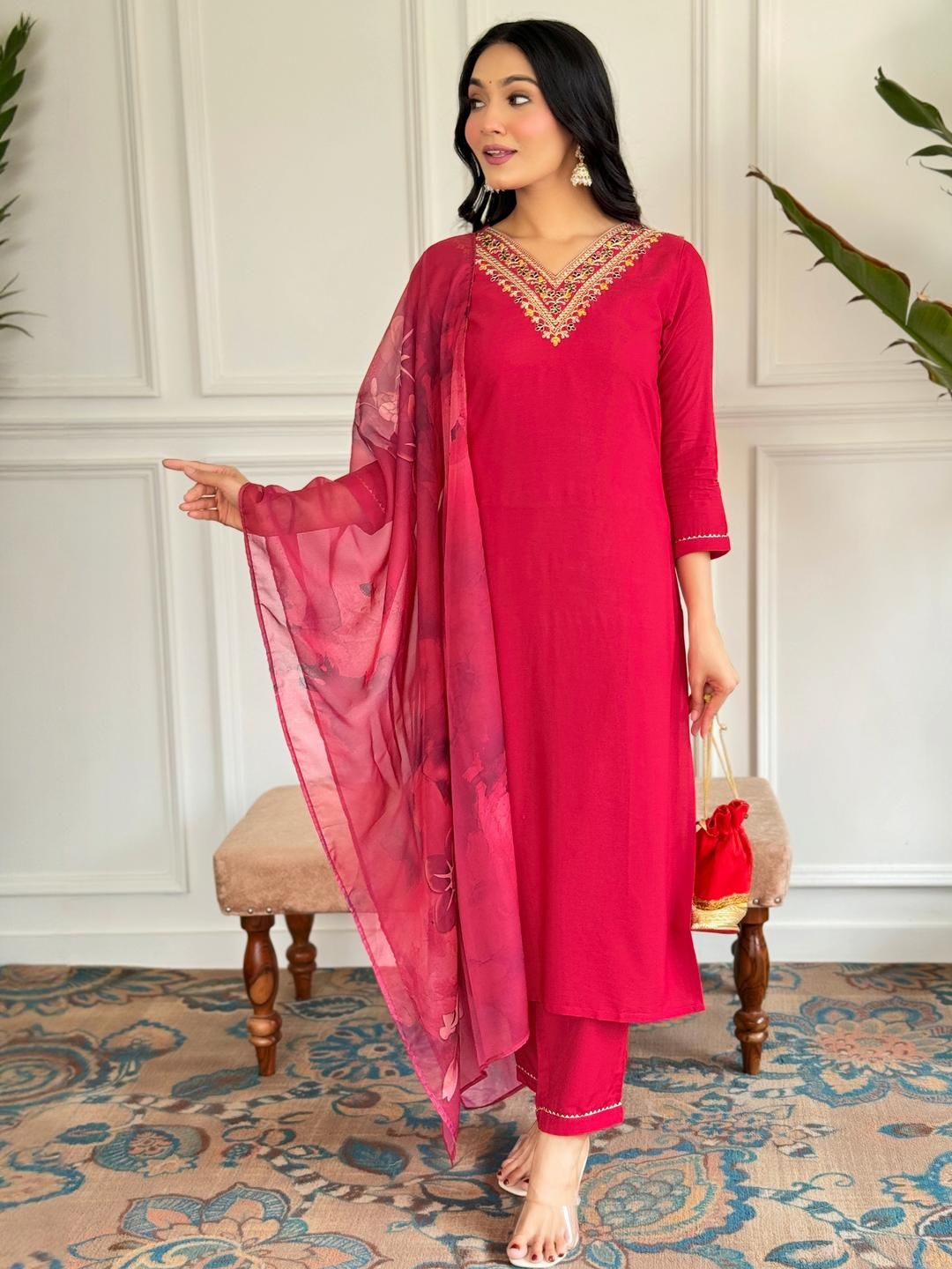 URMIR FASHION Women Embroidered Regular Gotta Patti Kurta with Trousers & With Dupatta