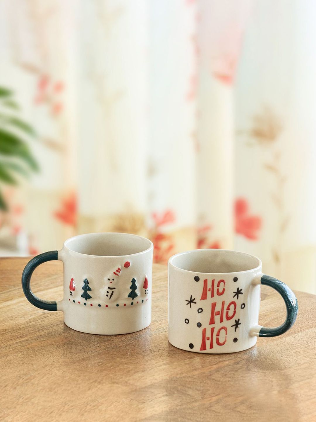 ExclusiveLane White & Green Textured 2 Piece Christmas Charm Ceramic Glossy Mugs-picture-22