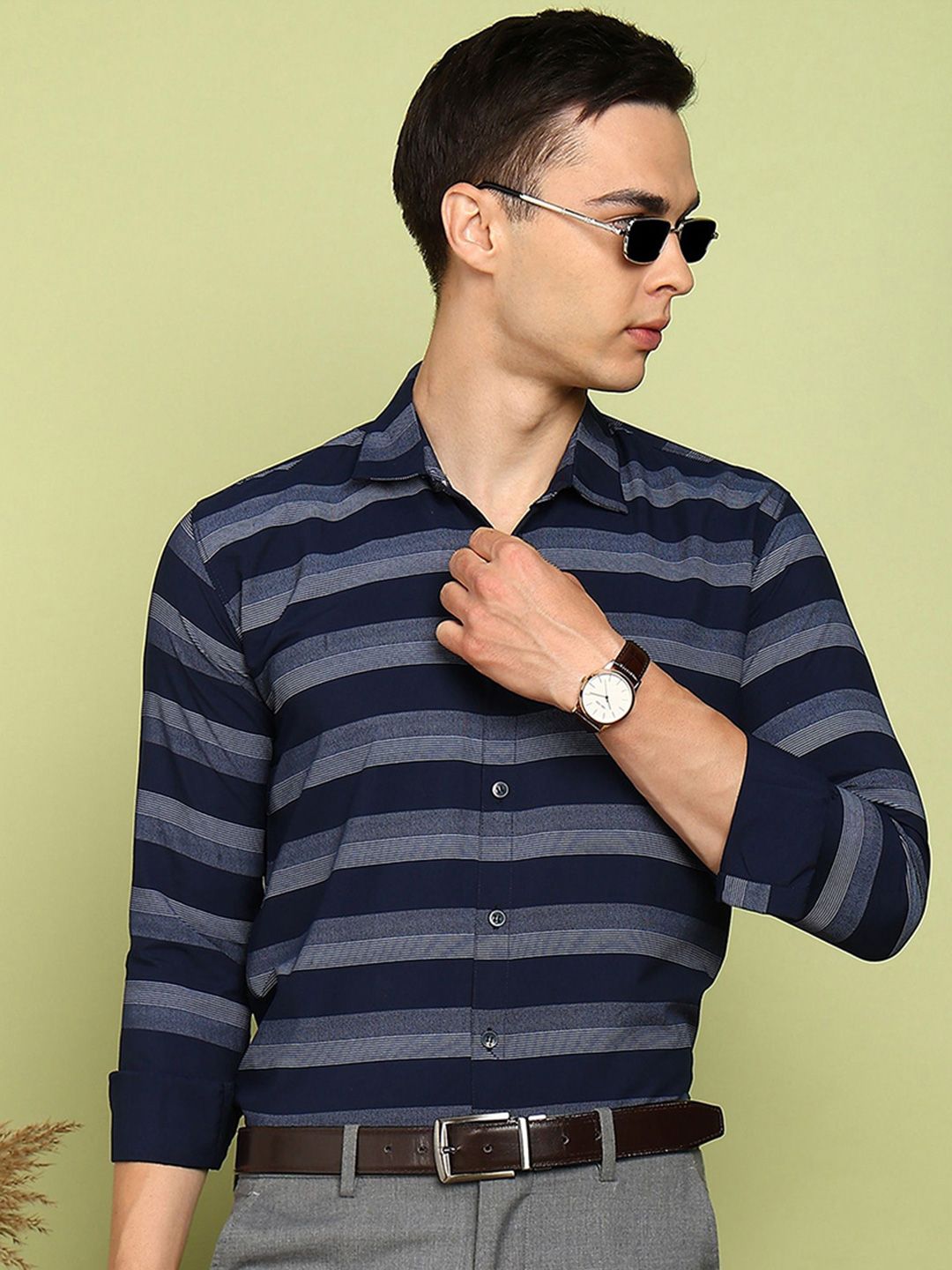 encore by INVICTUS Men Slim Fit Horizontal Striped Spread Collar Cotton Formal Shirt-picture-58