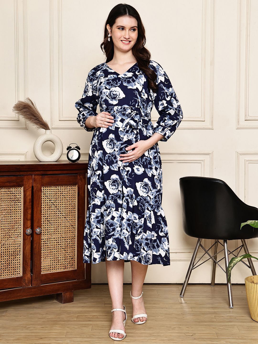 COLOR STUDIO Women Floral Printed Crepe Maternity Fit & Flare Midi Dress