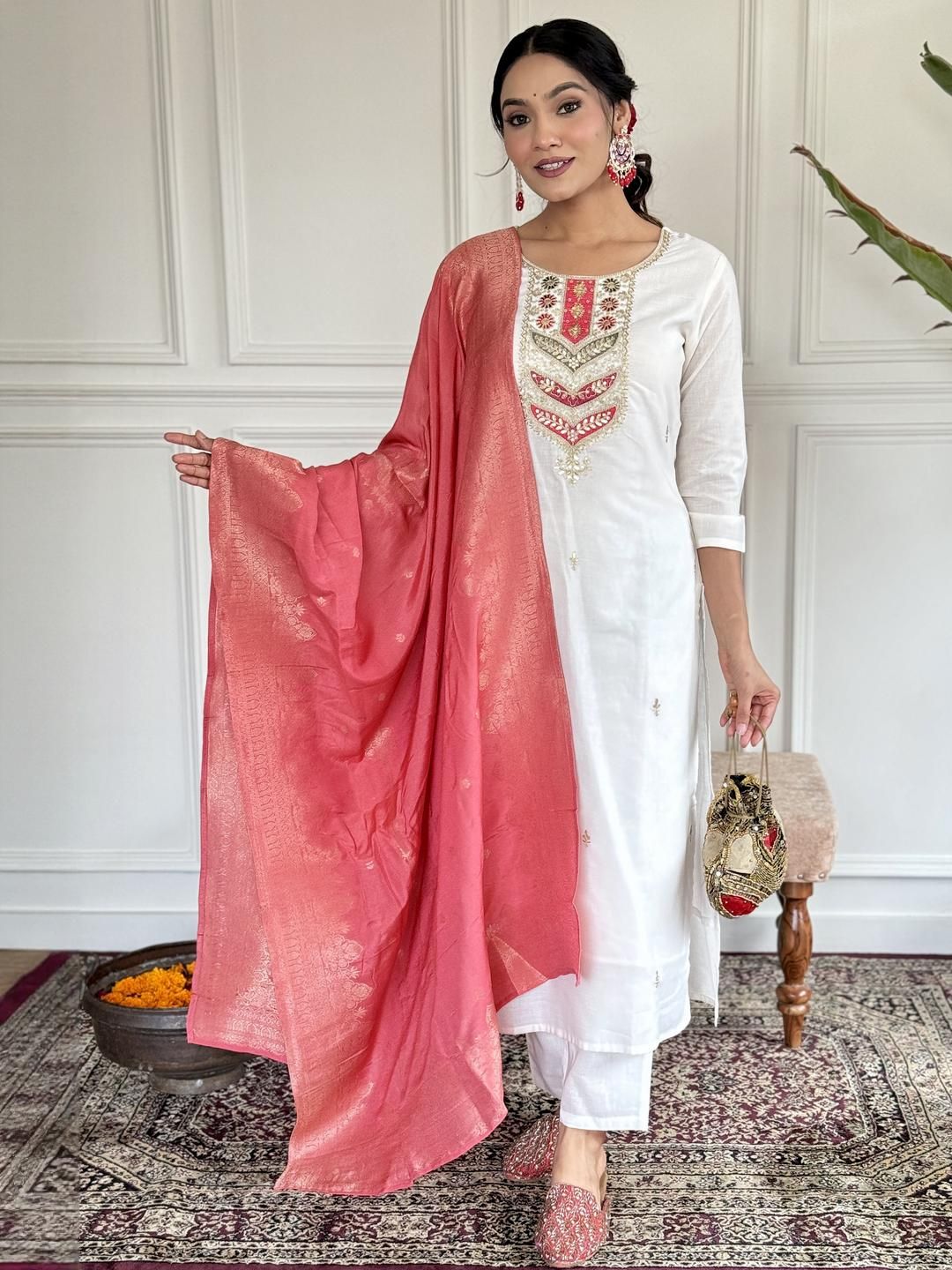 URMIR FASHION Women Embroidered Regular Gotta Patti Kurta with Trousers And  Dupatta