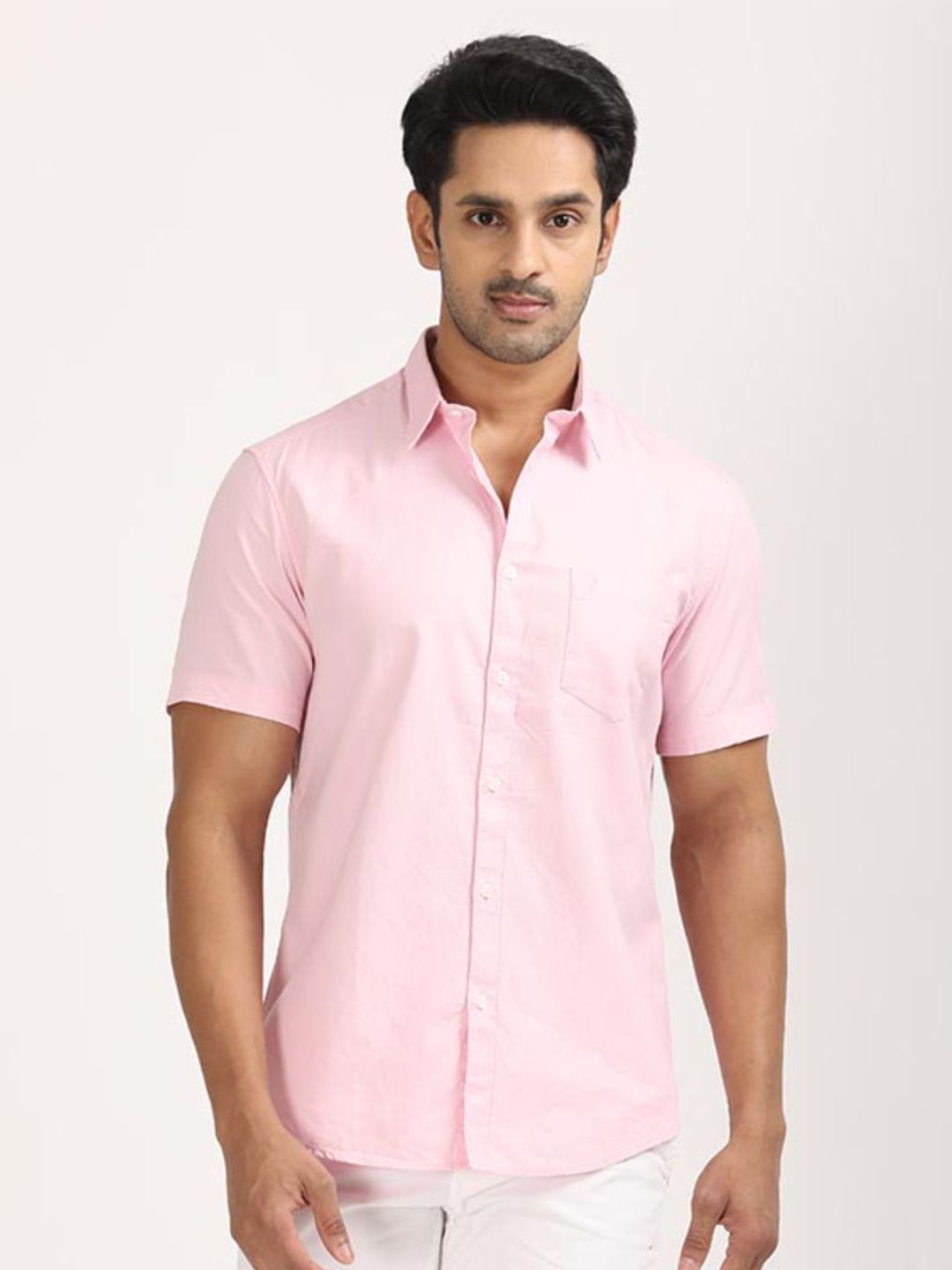 Indian Terrain Men Classic Fit Solid Spread Collar Pure Cotton Casual Shirt-picture-10