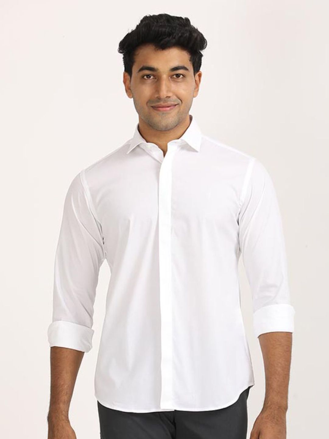 Indian Terrain Men Classic Slim Fit Solid Spread Collar Pure Cotton Formal Shirt-picture-32