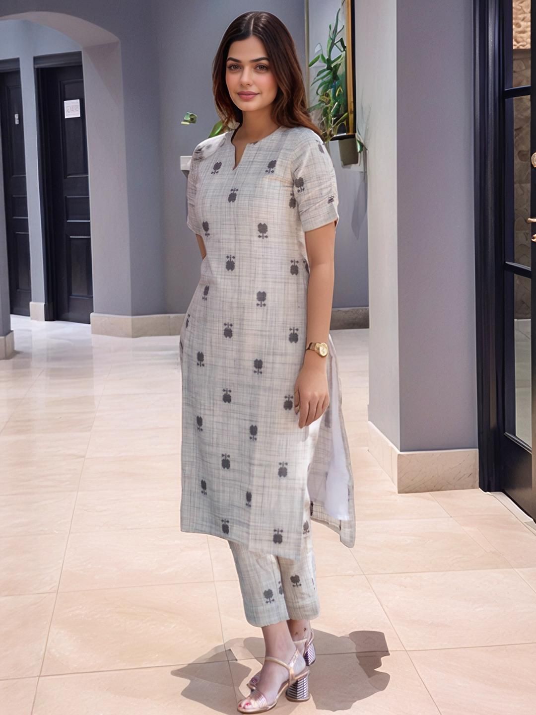 Aaghnya Women's White Rayon Blend Printed Straight Kurta With Trousers