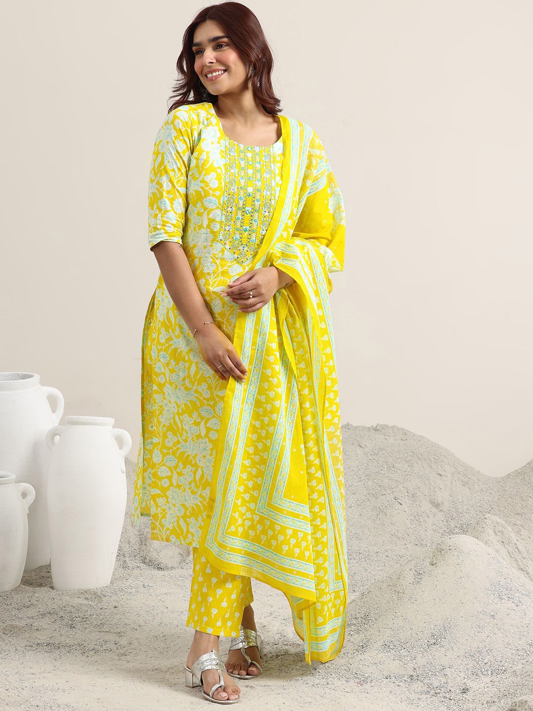 Libas Women Floral Printed Kurta with Trousers & Dupatta